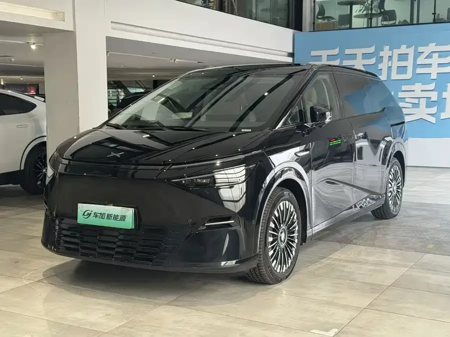 XPeng XPeng X9 2025