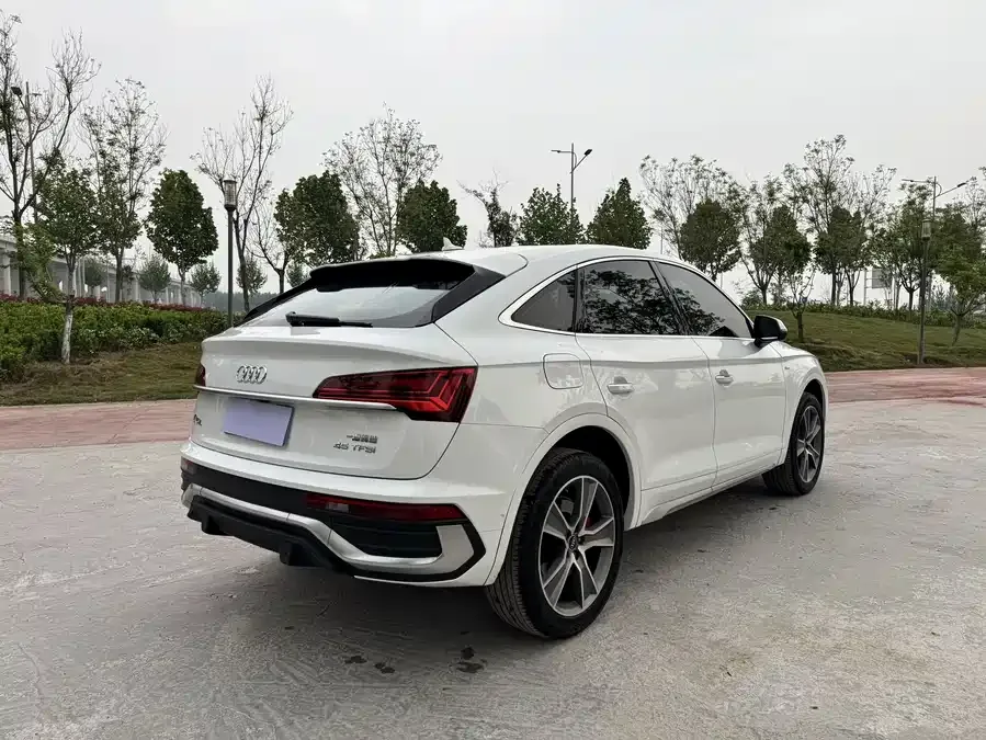 Audi Q5L Sportback 2021 45 TFSI Premium Selection 2022 — миниатюра 5
