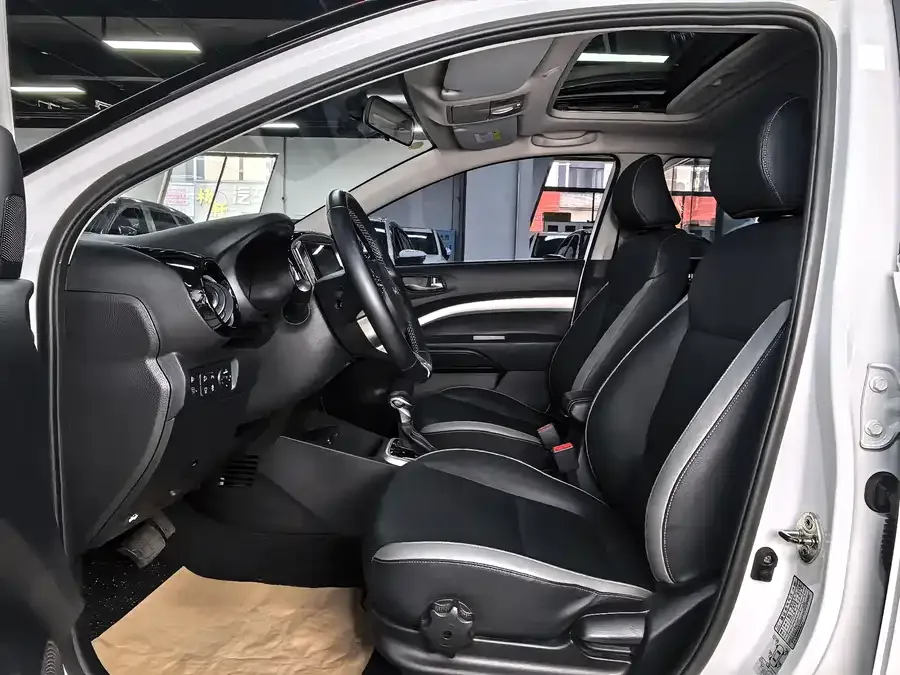 Kia KX1 Yipao 2021 1.4L CVT fun sunroof model 2022 — миниатюра 3