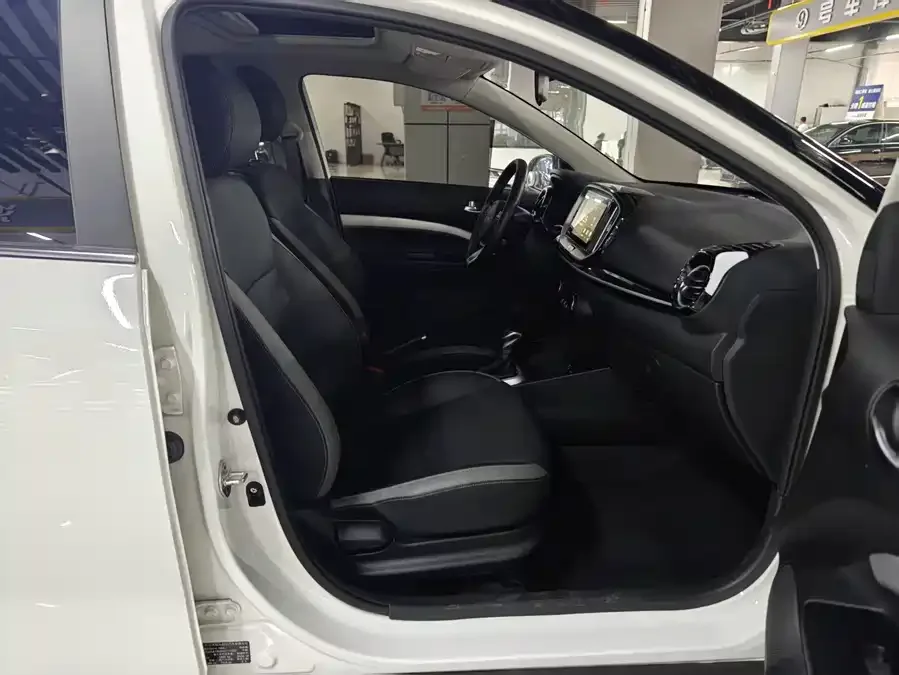 Kia KX1 2021 Yipao 1.4L CVT Sunroof Model 2023 — миниатюра 2
