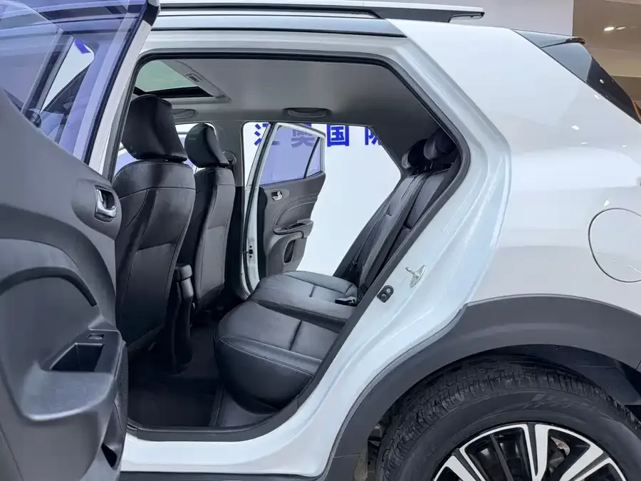 Kia KX1 Yipao 2021 1.4L CVT fun sunroof model 2022 — миниатюра 4