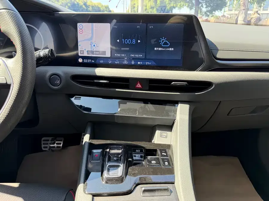 Hyundai Sonata 2022 Sonata 380TGDi Automatic 20th Anniversary Edition 2022 — миниатюра 5