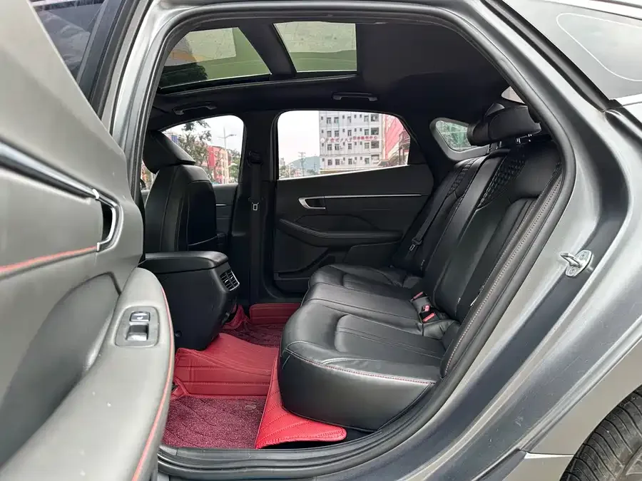 Hyundai Sonata 2022 Sonata 270TGDi DCT 20th Anniversary Edition 2022 — миниатюра 3