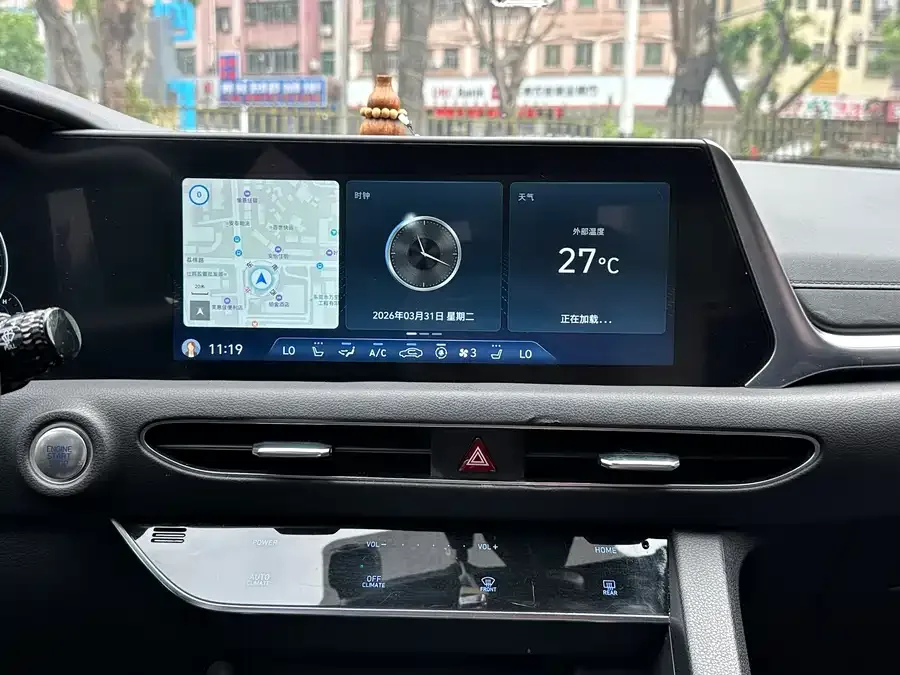 Hyundai Sonata 2022 Sonata 270TGDi DCT 20th Anniversary Edition 2022 — миниатюра 5