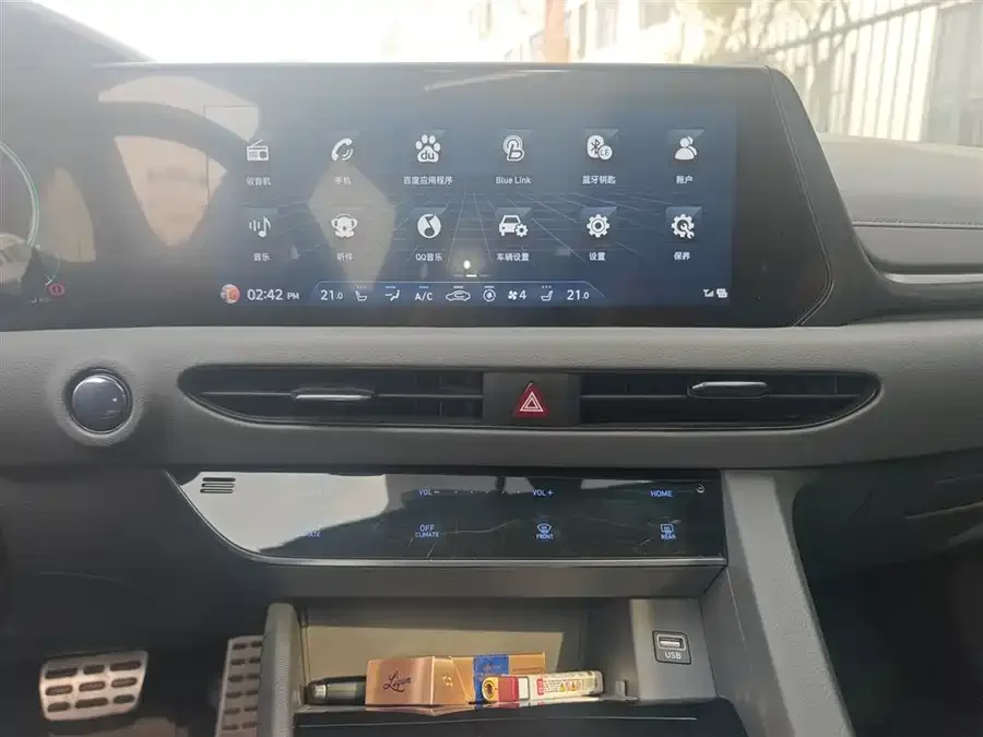 Hyundai Sonata 2022 Sonata 380TGDi Automatic 20th Anniversary Edition 2023 — миниатюра 3