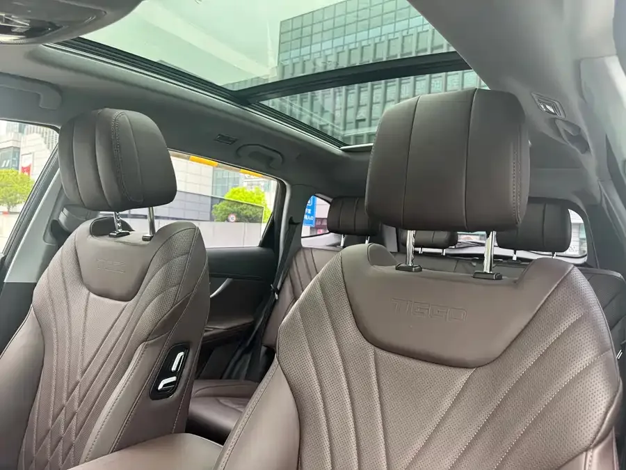 Chery Tiggo 8 Pro Tiggo 8 PRO 2024 Champion Edition 390T 2WD Peak Edition 5 Seaters 2023 — миниатюра 4