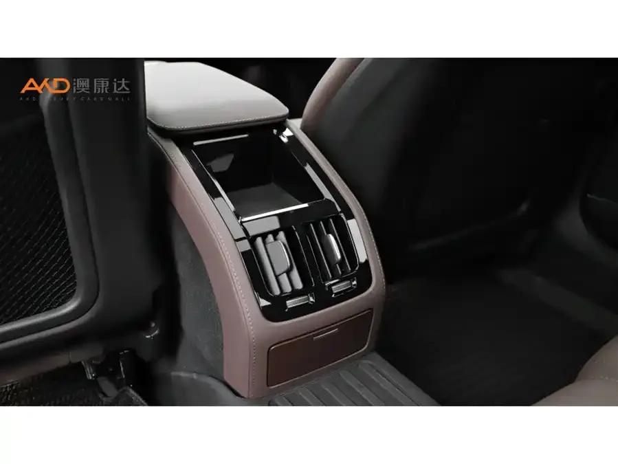 Volvo S90 2026 B5 Zhiyi Luxury Edition 2025 — миниатюра 3
