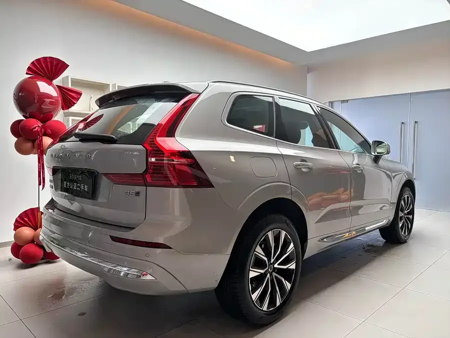 Volvo XC60 2025 B5 4WD Zhiyuan Luxury Edition 2025 — миниатюра 5