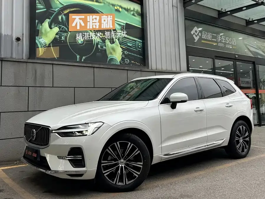 Volvo XC60 2022