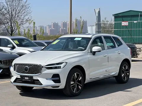 Volvo XC60 2026 купить в Москве