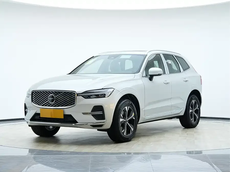 Volvo XC60 2026 B5 4WD Zhiyi Luxury Edition 2026 — фото 1, купить с доставкой в Москву