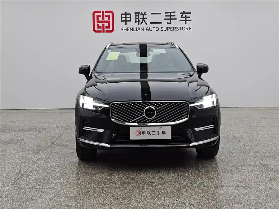 Volvo XC60 2026 B5 4WD Zhiyuan Luxury Edition 2026 — миниатюра 2
