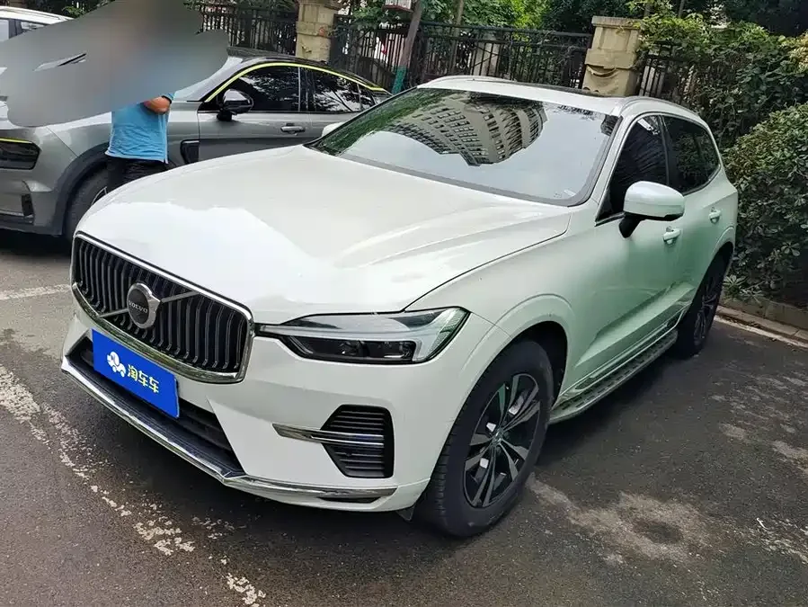 Volvo XC60 2022