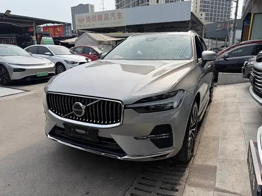 Volvo XC60 2022