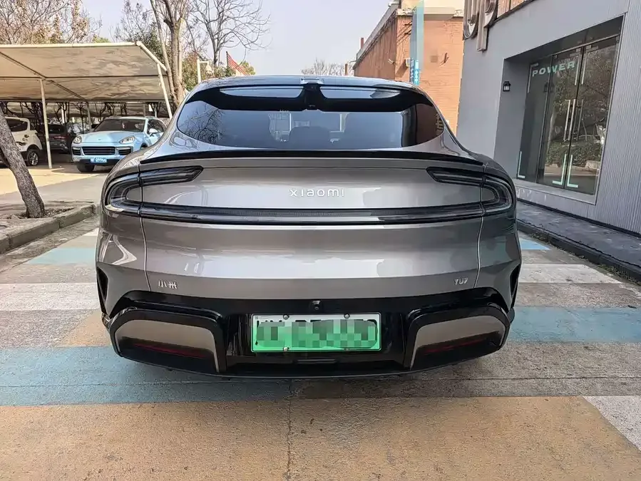Xiaomi YU7 Xiaomi YU7 2025 Ultra-Long-Range Rear-Wheel Drive Edition 2025 — миниатюра 2