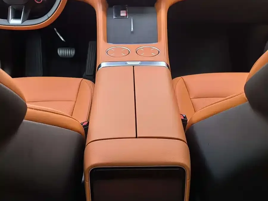 Xiaomi YU7 Xiaomi YU7 2025 Ultra-Long-Range Rear-Wheel Drive Edition 2025 — миниатюра 3