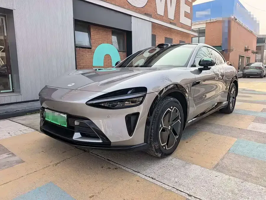 Xiaomi YU7 Xiaomi YU7 2025 Ultra-Long-Range Rear-Wheel Drive Edition 2025 — фото 1, купить с доставкой в Москву