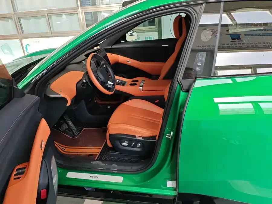 Xiaomi YU7 Xiaomi YU7 2025 Ultra-Long-Range Rear-Wheel Drive Edition 2025 — миниатюра 2