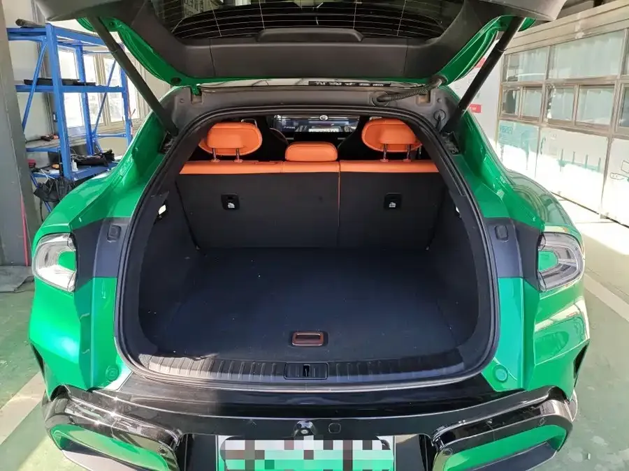 Xiaomi YU7 Xiaomi YU7 2025 Ultra-Long-Range Rear-Wheel Drive Edition 2025 — миниатюра 3
