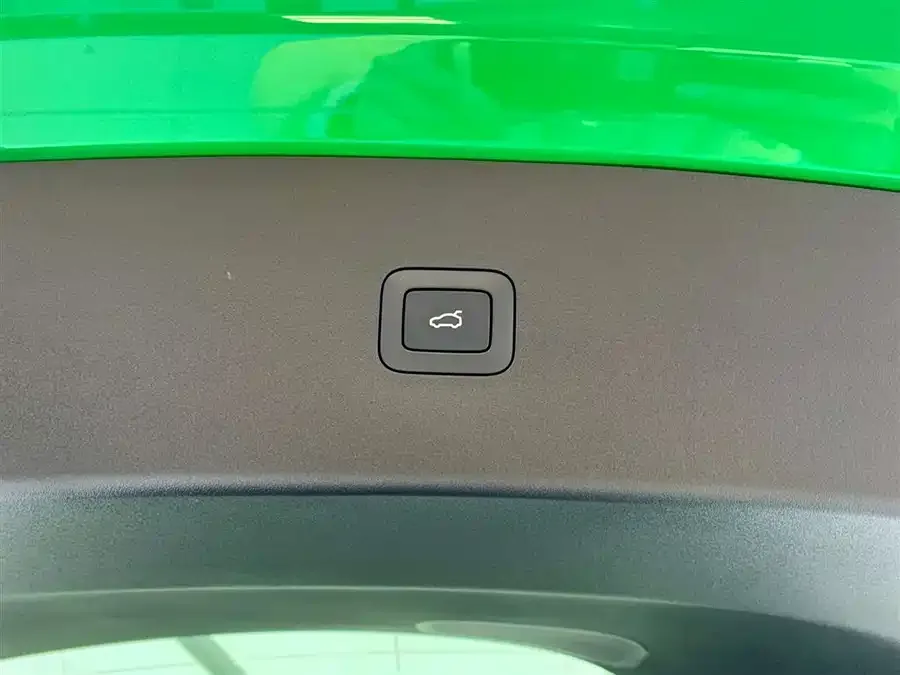 Xiaomi YU7 Xiaomi YU7 2025 Ultra-Long-Range Rear-Wheel Drive Edition 2025 — миниатюра 3