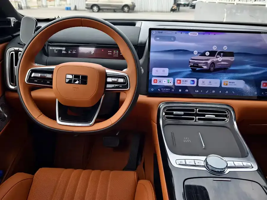 Geely Galaxy M9 Galaxy M9 2025 230km 2WD Exploration Edition 2025 — миниатюра 3