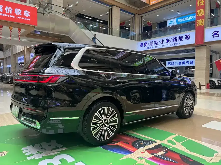 Geely Galaxy M9 Galaxy M9 2025 210km/h AWD Navigator Edition 2025 — миниатюра 2