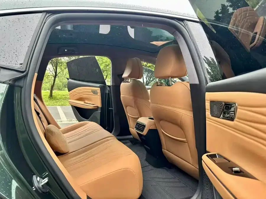 Geely Galaxy Star 8 Galaxy Star 8 2025 130km EM-i Flagship Edition 2025 — миниатюра 2