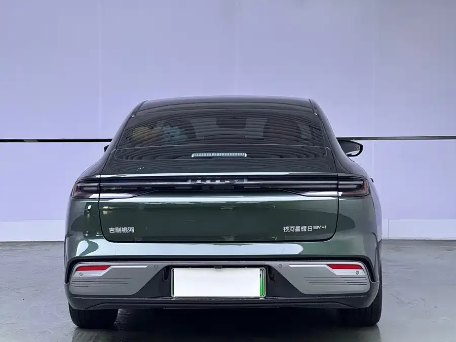 Geely Galaxy Star 8 Galaxy Star 8 2025 130km EM-i Premium Edition 2025 — миниатюра 2