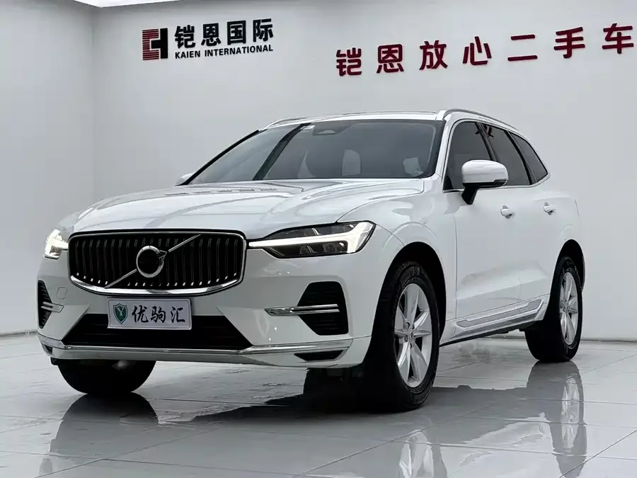 Volvo XC60 2022