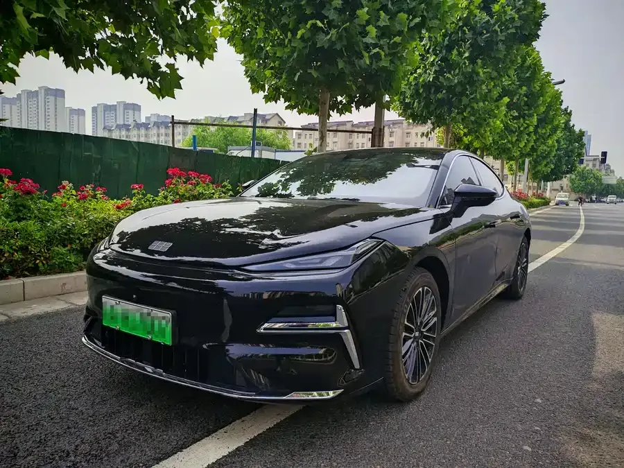 Geely Galaxy Star 8 2025