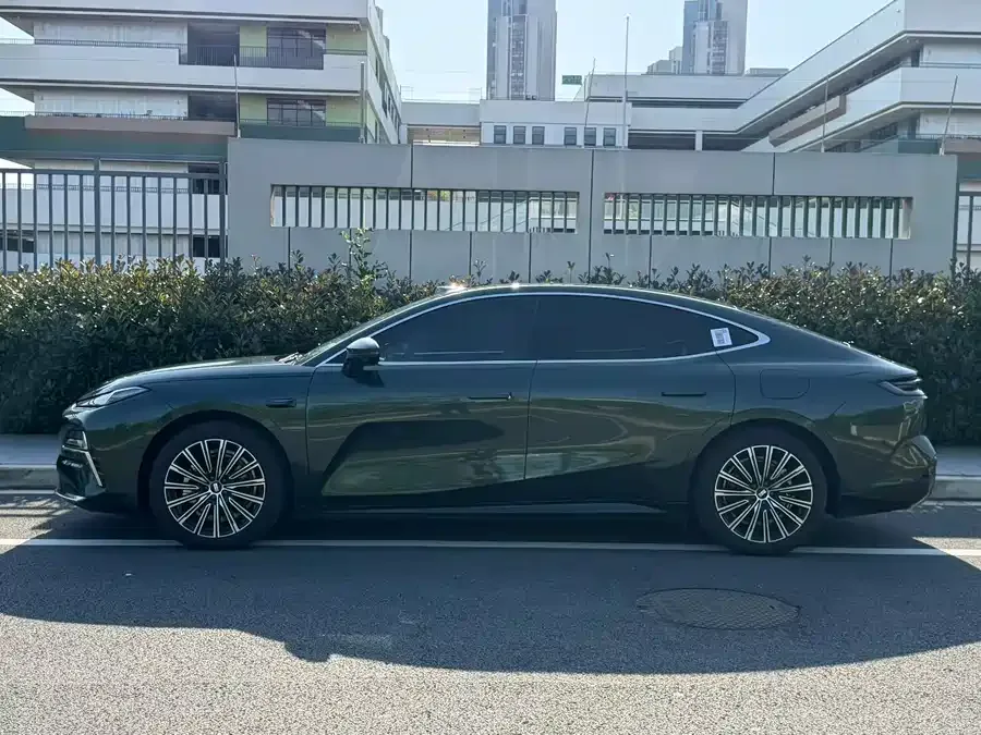 Geely Galaxy Star 8 Galaxy Star 8 2025 130km EM-P Starship Edition 2025 — миниатюра 3