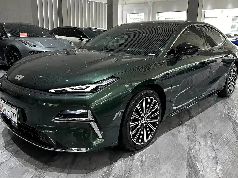 Geely Galaxy Star 8 Galaxy Star 8 2025 130km EM-i Flagship Edition 2025 — фото 1, купить с доставкой в Москву