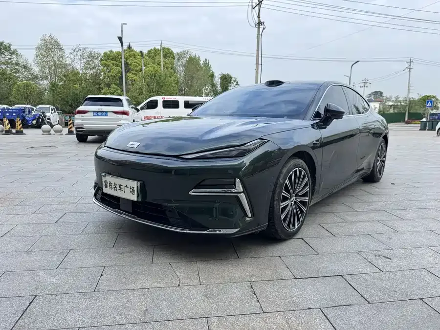 Geely Galaxy Star 8 2025