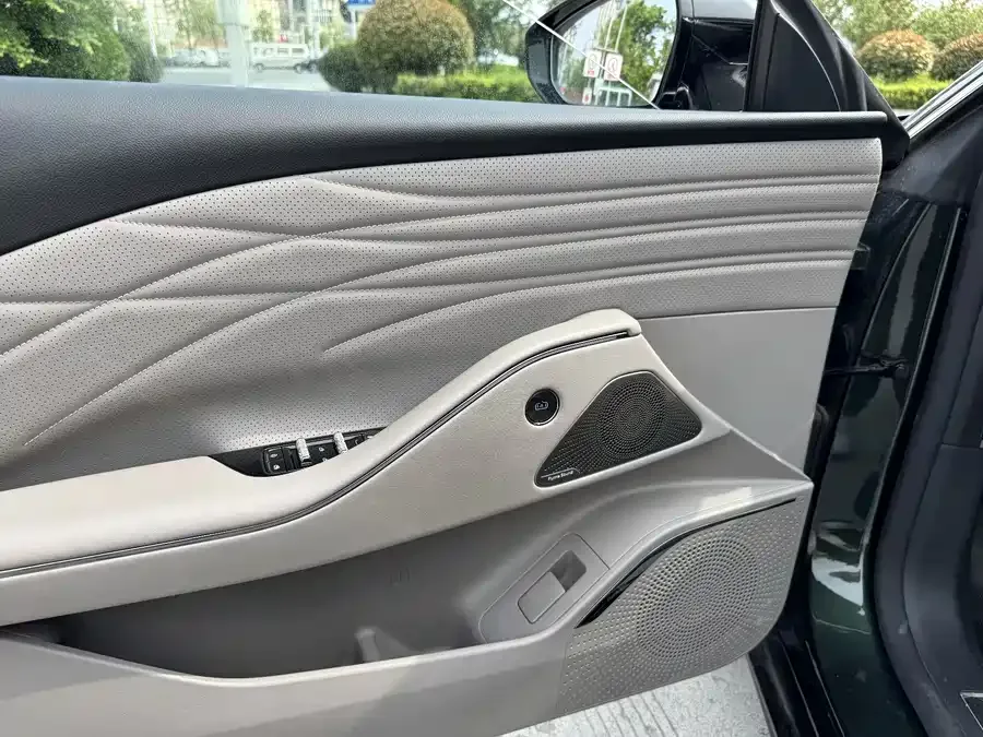 Geely Galaxy Star 8 Galaxy Star 8 2025 130km EM-P Starship Edition 2025 — миниатюра 2