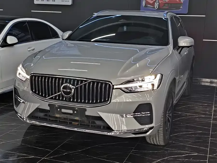 Volvo XC60 2022