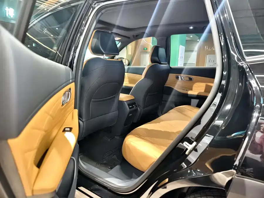 Geely Galaxy Starship 7 Galaxy Starship 7 2025 120km Exploration+ Edition 2025 — миниатюра 5
