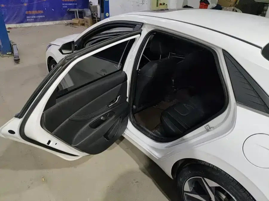 Hyundai Elantra Elantra 2022 1.5L CVT GLX Elite Edition 2023 — миниатюра 2