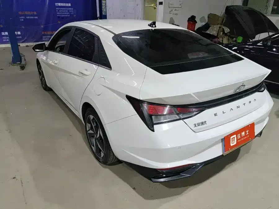 Hyundai Elantra Elantra 2022 1.5L CVT GLX Elite Edition 2023 — миниатюра 4