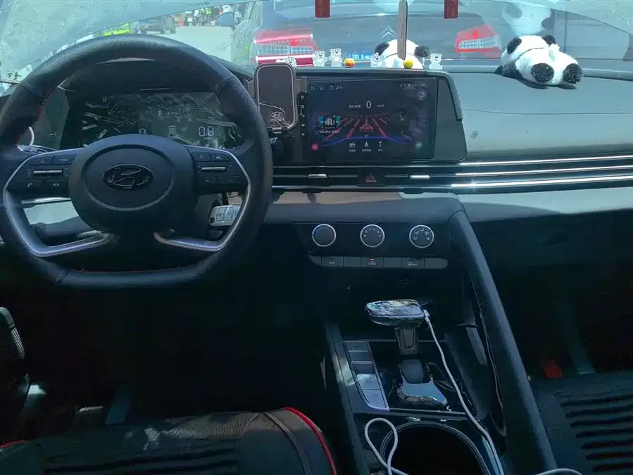 Hyundai Elantra Elantra 2023 1.5L CVT GLS Leading Edition 2025 — миниатюра 4