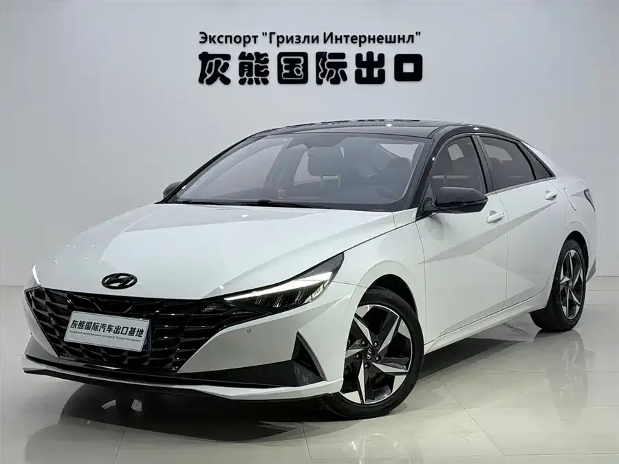 Hyundai Elantra 2022