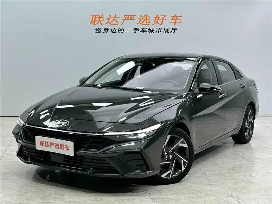 Hyundai Elantra 2023