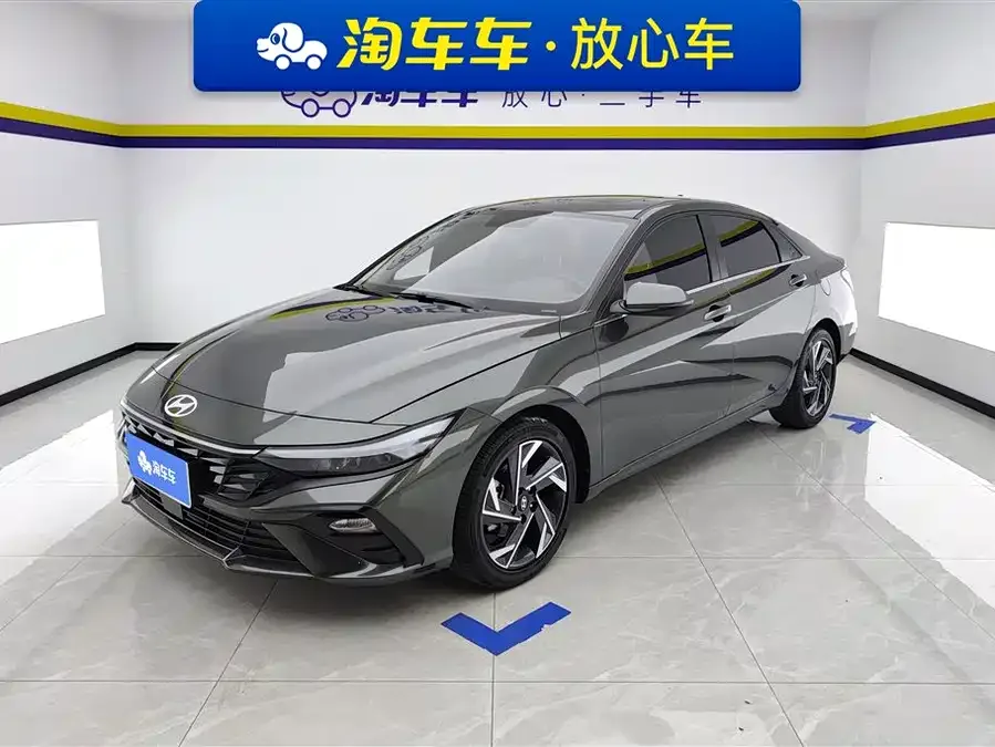 Hyundai Elantra 2024