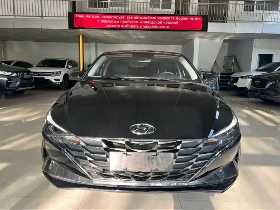 Hyundai Elantra 2023