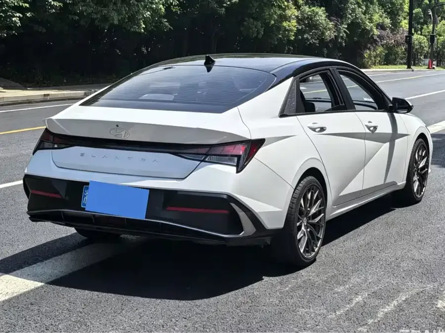 Hyundai Elantra Elantra 2023 1.5L CVT GLX Elite Edition 2025 — миниатюра 2