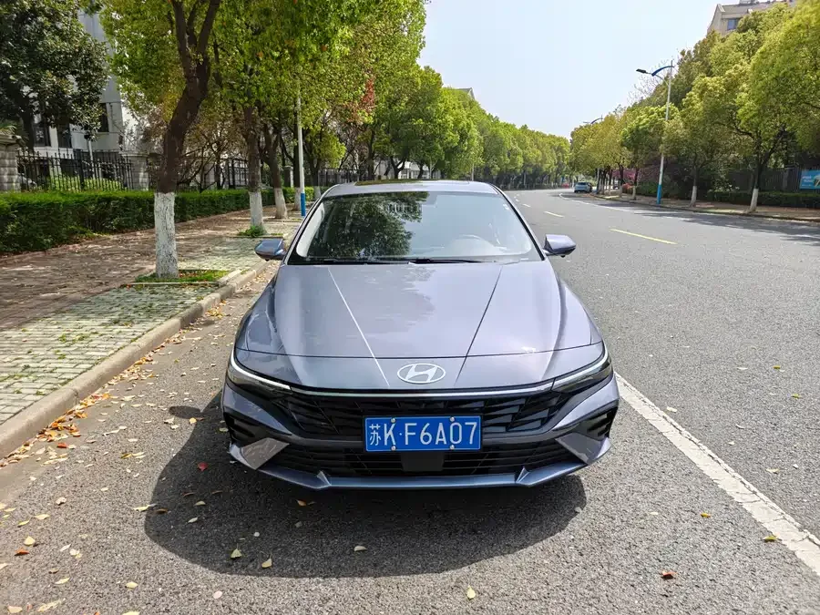 Hyundai Elantra 2024