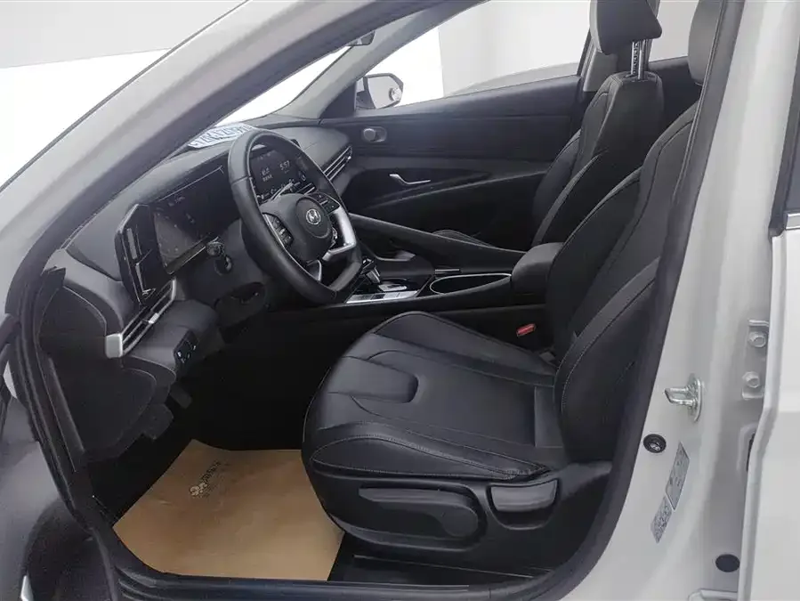 Hyundai Elantra Elantra 2022 1.5L CVT GLX Elite Edition 2023 — миниатюра 3