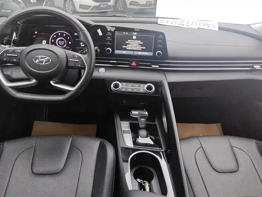 Hyundai Elantra Elantra 2022 1.5L CVT GLX Elite Edition 2023 — миниатюра 4