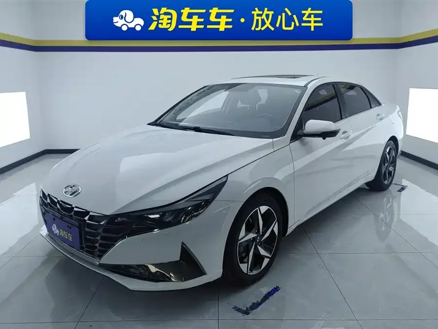 Hyundai Elantra 2023