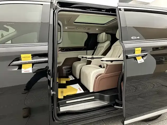 BYD summer Summer 2025 DM-i 1.5T 180km Excellence 2025 — миниатюра 4