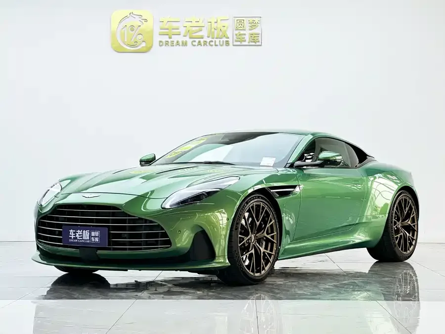 Aston Martin DB12 2026